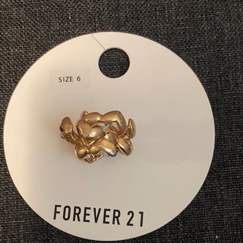 Forever 21 Gold Heart Cluster Ring